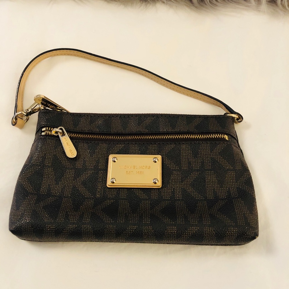 MK hand purse